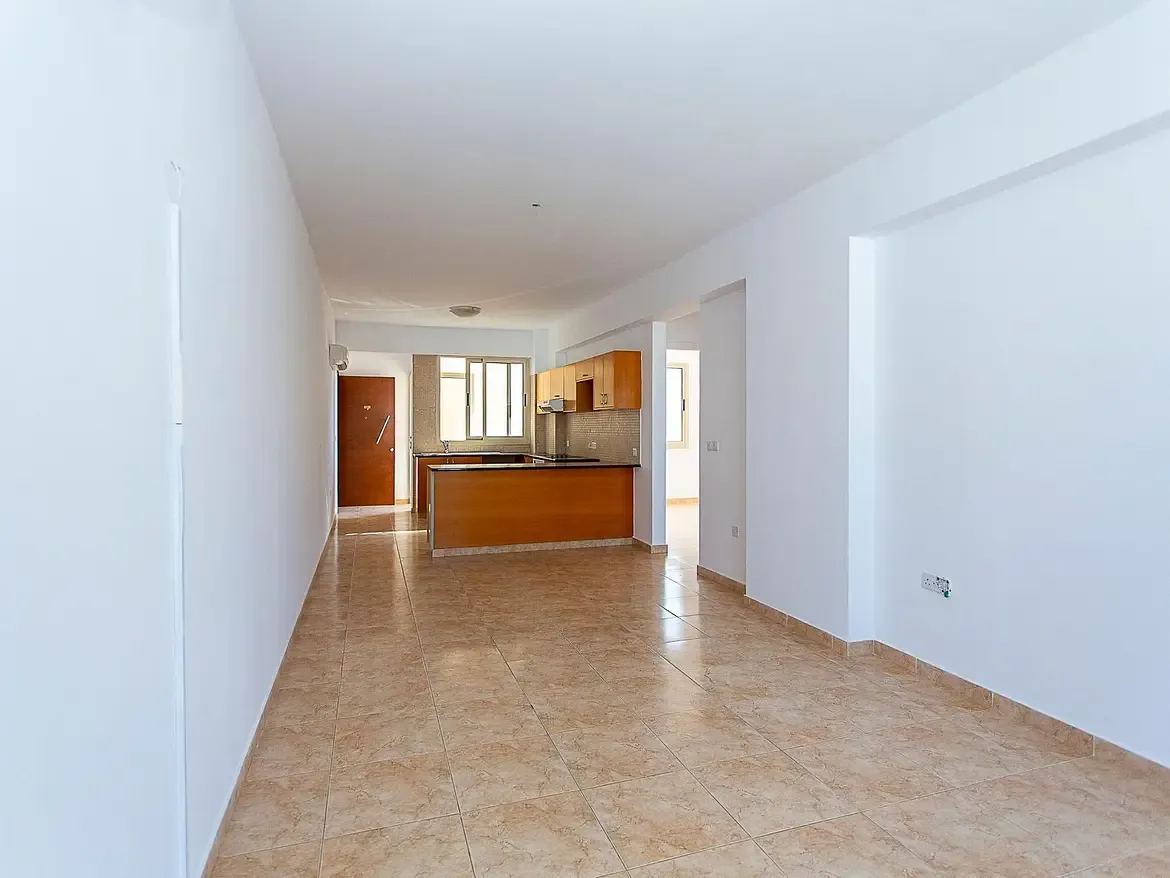 Apartament z 2 sypialniami i wspólnym basenem w Universal, Pafos